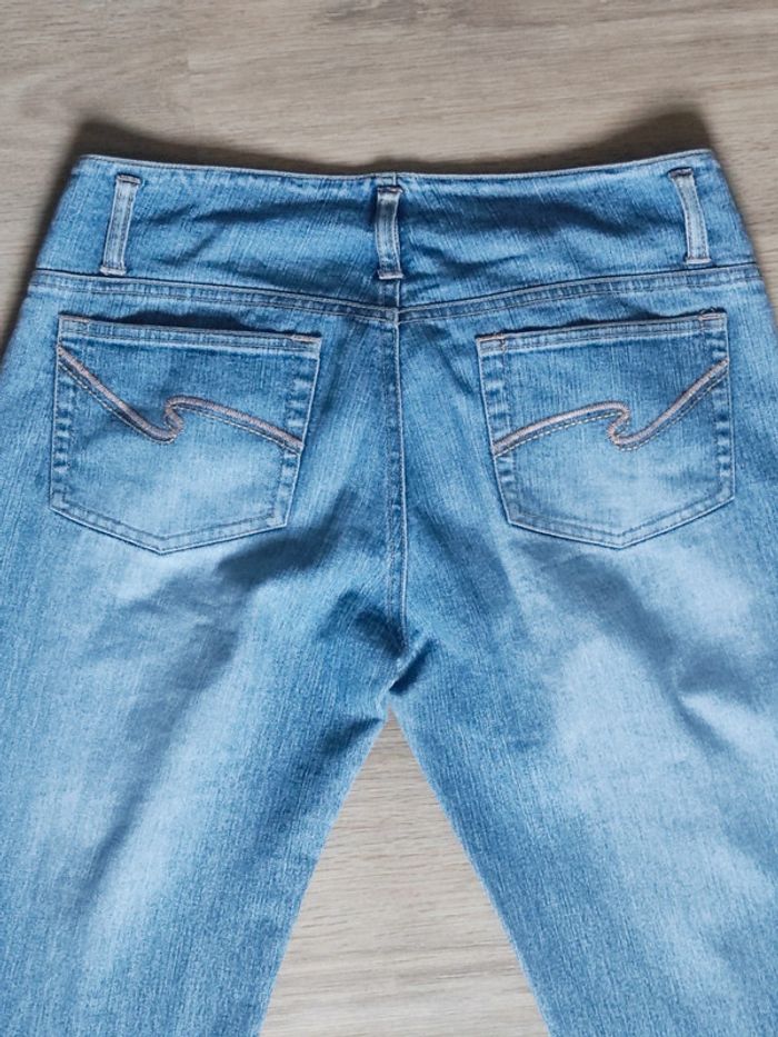 Pantalon Jean Mom évasé patte d'eph bleu clair y2k / Naf Naf - 38/M - photo numéro 13