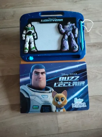 Ardoise + livre Buzz l'éclair