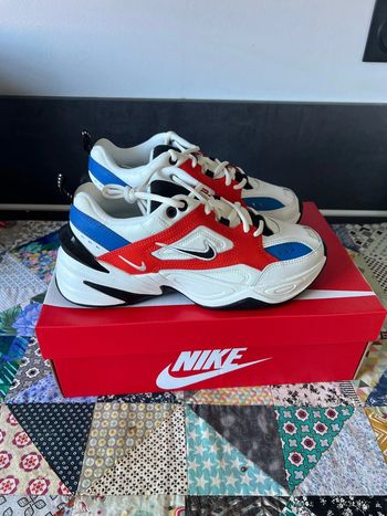 Basket Nike unisex taille 39
