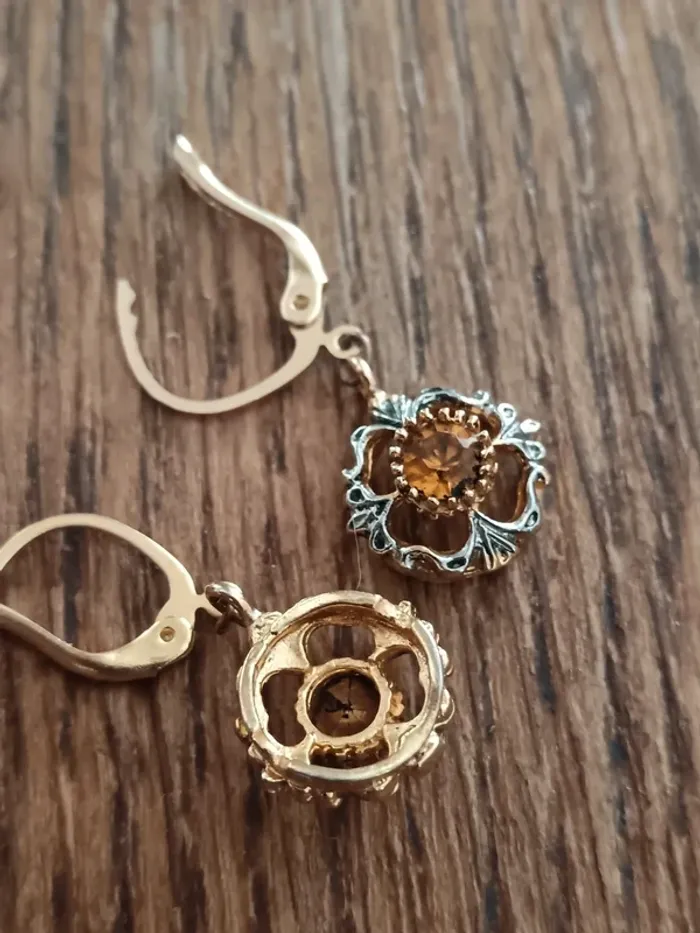 Boucles d'oreilles fantaisies doré et argenté - photo numéro 4