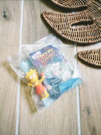 🍩Figurine The Simpsons Lisa année 2002 Creepy Classics Halloween