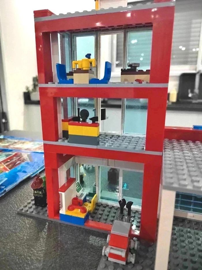70 € Lego 60004 city avec les 5 notices + la boite - photo numéro 9