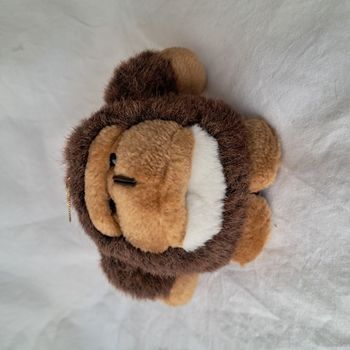 Doudou peluche gorille singe L'univers fascinant des animaux éditions Atlas Hauteur 12 cm