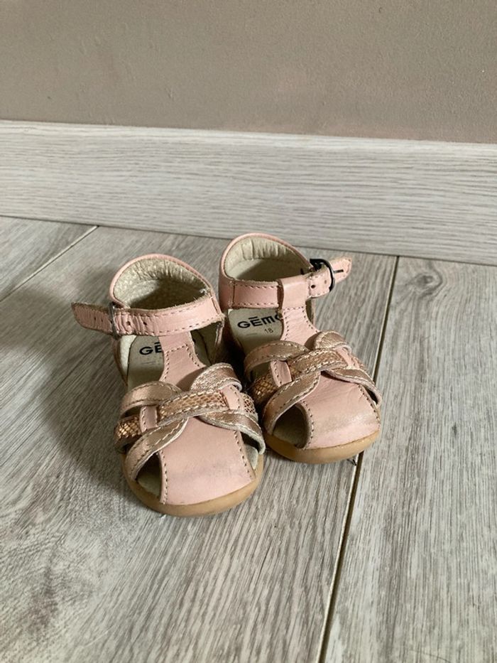 Sandales taille 18 rose gemo