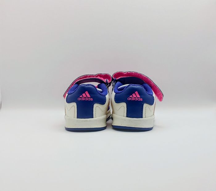 Adidas hoops taille 21 très bon état - photo numéro 5