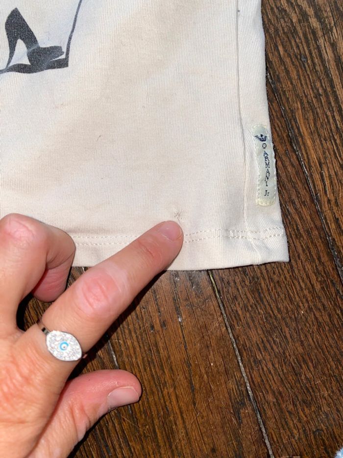 T-shirt Armani  8 ans - photo numéro 3