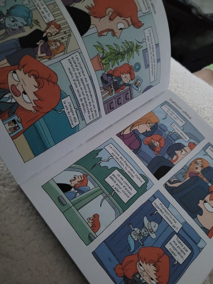 mortelle adèle pas de pitié pour les nazebroques  (6e) - photo numéro 3