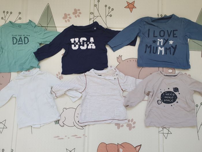 Lot mi-saison taille 12 mois (haut manches longues, pantalons, sweat)