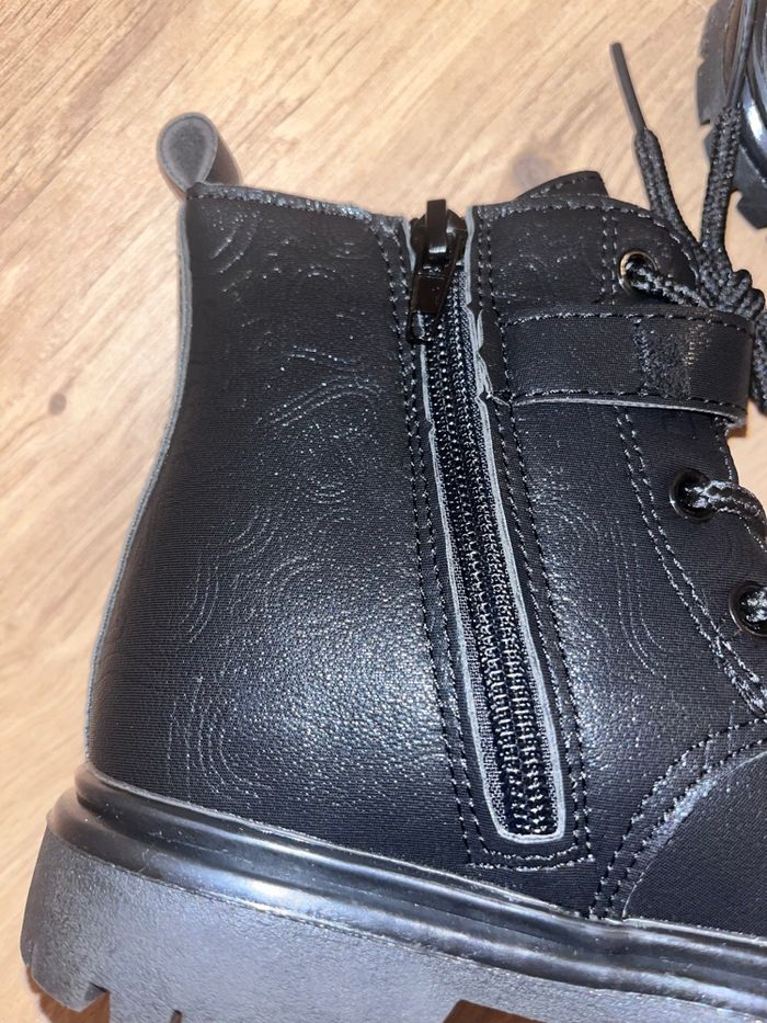 Bottines enfant fourrure et motif cœur - photo numéro 7