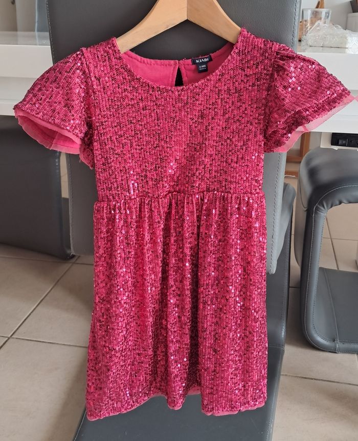 Robe strass