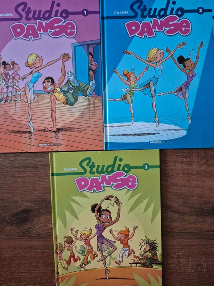 Lot de 3 bandes dessinées Studio Danse