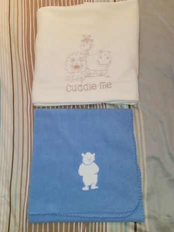 Lot 2 plaids  polaire bébé