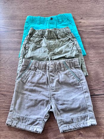 Lot de 3 shorts / bermudas 6 mois