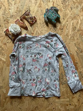 Joli haut enfant à motifs féeriques
