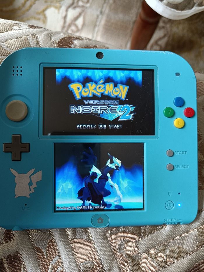 Nintendo 2ds édition limitée pokemon avec 28 jeux. - photo numéro 4