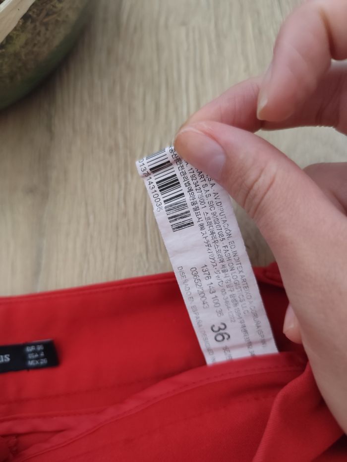 Short rouge - photo numéro 4