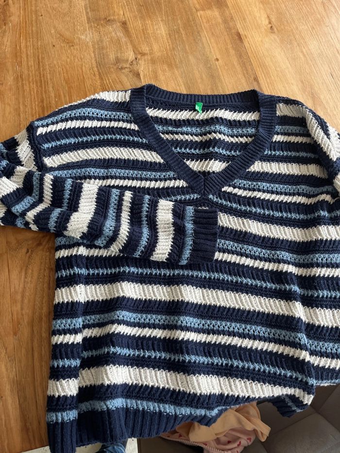 Pull rayé bleu Benetton