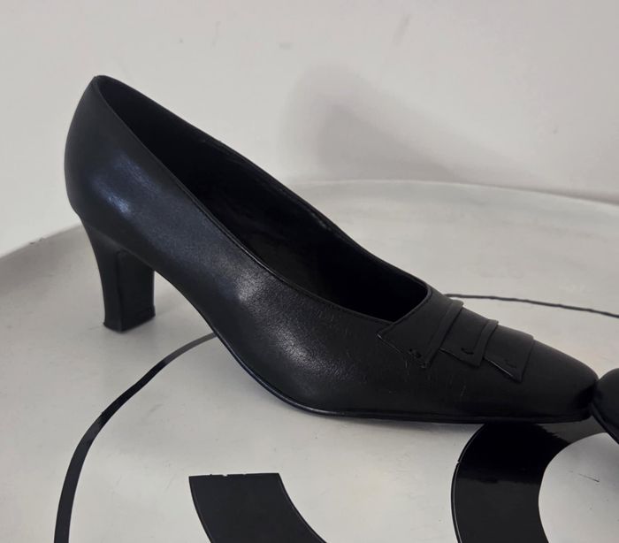 Escarpins DI FONTANA 36 Cuir Noir – Talon 6 cm – Comme Neufs – Élégants & Intemporels - photo numéro 3