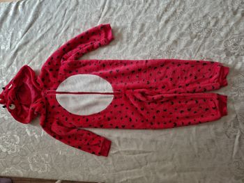 Pyjama ou surpyjama fille 4/5ans