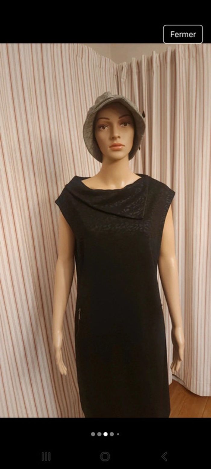 Robe Cassis noire t 46 en trés bonne état - photo numéro 3
