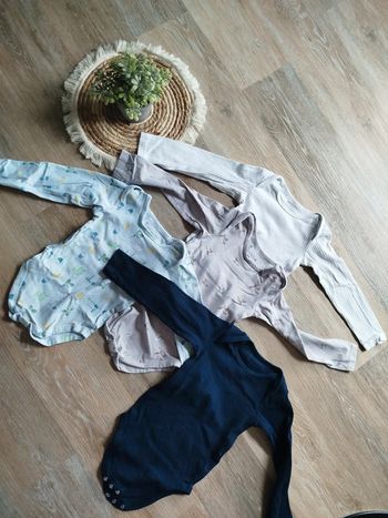 Lot de 4 bodies