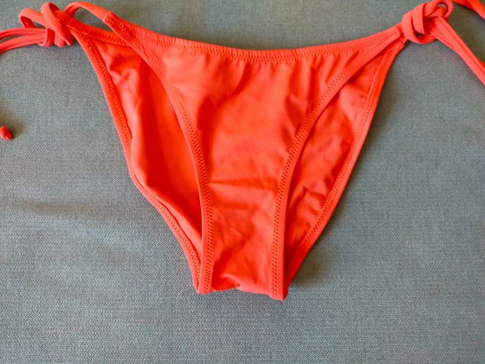 Bikini 2 pièces orange fluo – Haut 85 / Bas 38 – Neuf avec étiquette - photo numéro 4