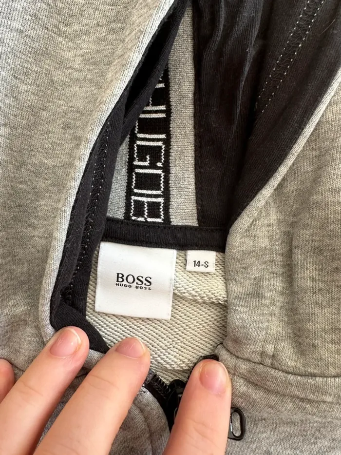 Gilet zippé à capuche - photo numéro 3