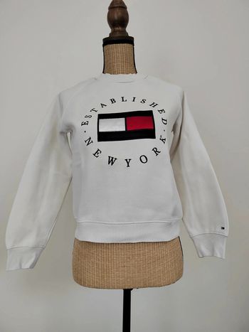 Sweat blanc Tommy Hilfiger Logo sur le devant Taille 164 (14 ans) Excellent état