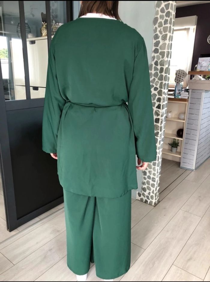 Ensemble vert sapin- neuf - photo numéro 2