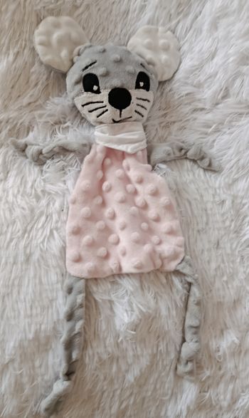 Doudou plat souris gris,rose blanc -relief boules 