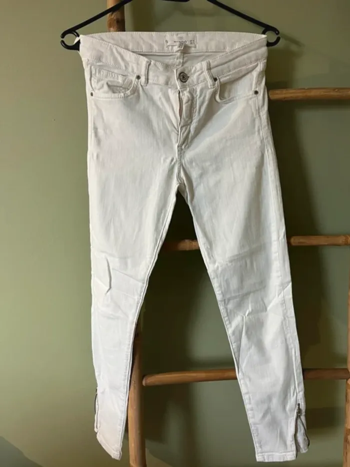 Jean slim blanc Mango avec zips aux chevilles - Taille 38 - photo numéro 3
