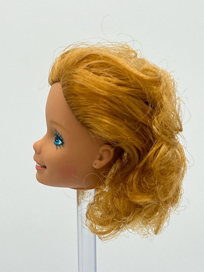 🍠tête Barbie magic curl 🍠#212 - photo numéro 2