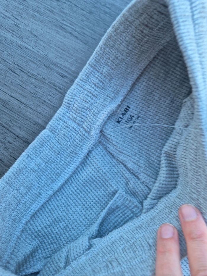 Short garçon gris kiabi 10 ans neuf - photo numéro 3