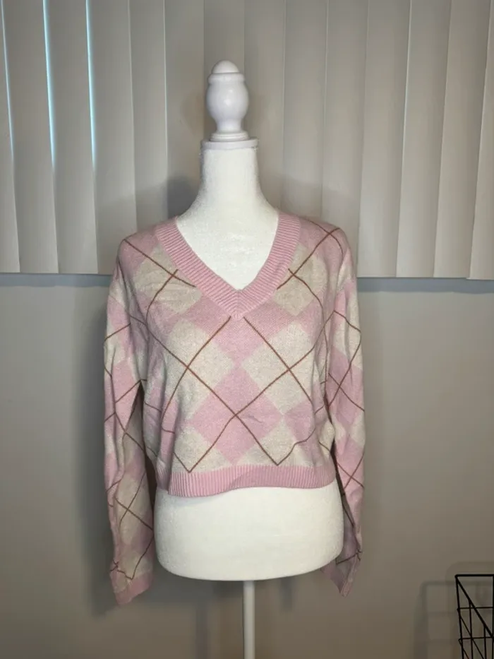 Pink and White cropped sweater