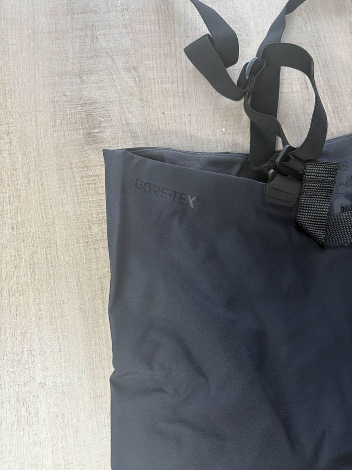 Salopette de ski noir The North Face SUMMIT L5 - photo numéro 5