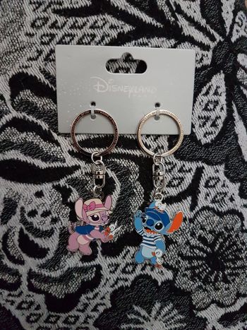 2 porte clés Stitch et Angel