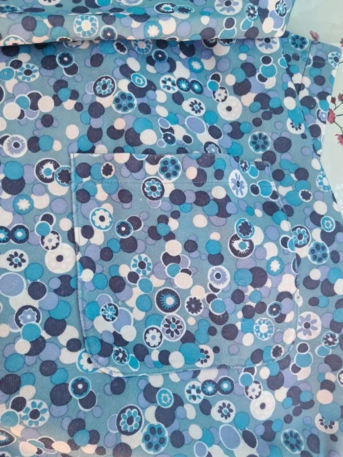 Robe / blouse boutonnée Vintage motifs années 60, 2 poches - T 42 - photo numéro 6