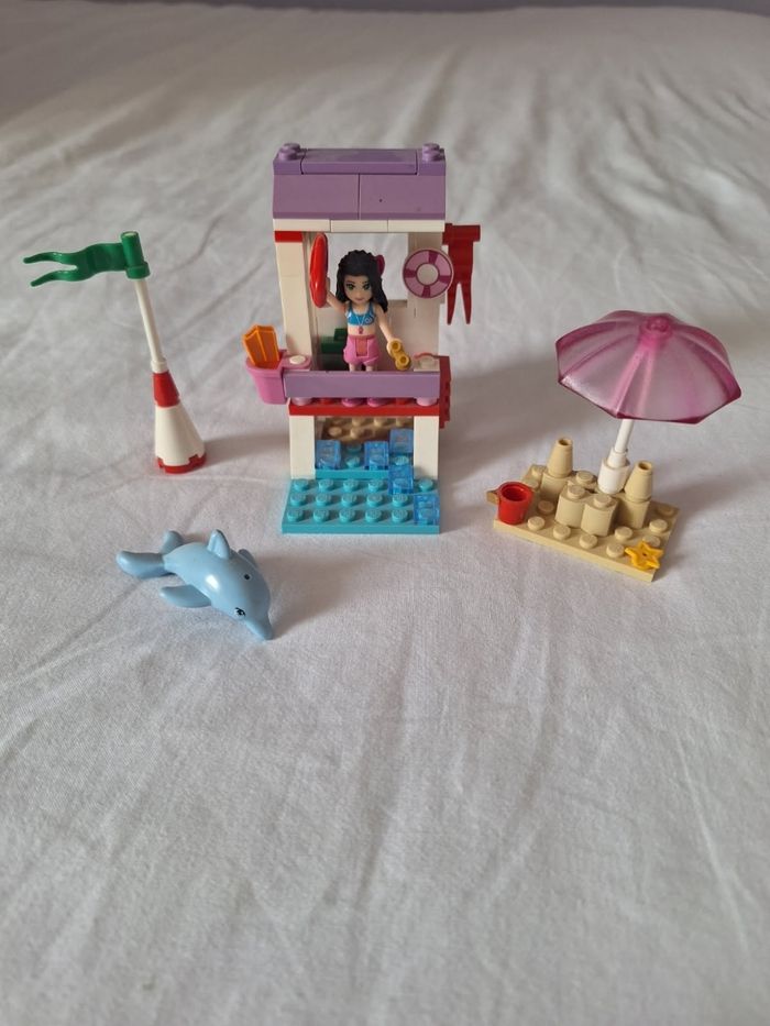 Lego friends 41028 le poste de sauvetage d Emma