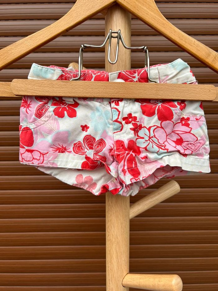 Short fleuri