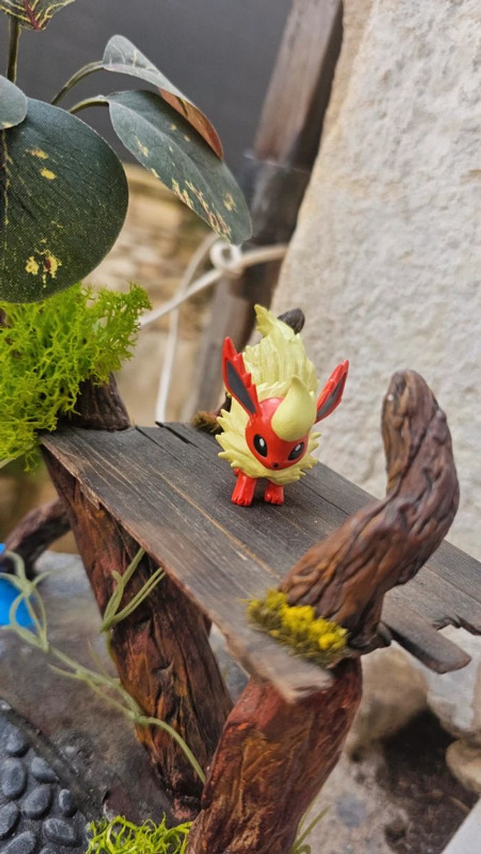 Super figurine Pokemon Nintendo tomy C.G.T.S.J pyroli