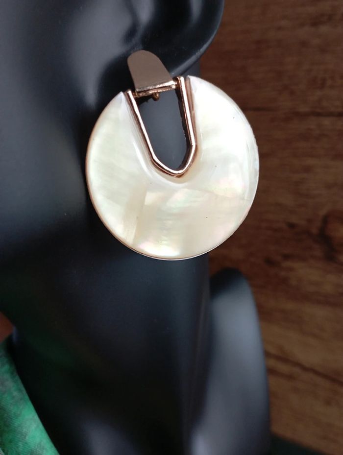 Boucles d'oreilles pour oreilles percées - photo numéro 2
