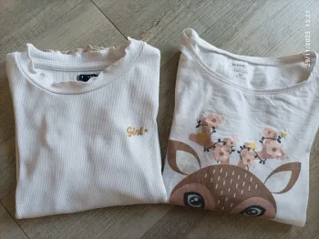Lot 2 t-shirts manches longues 8 ans blancs