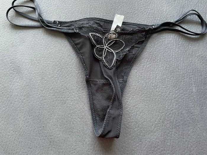 Ensemble chandelle 90 B string taille M - photo numéro 5