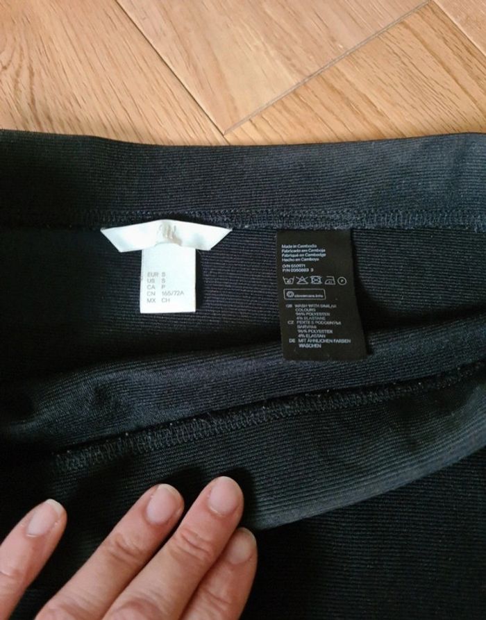 Mini jupe noire stretch S - photo numéro 2