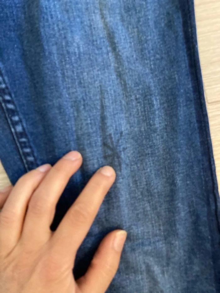 Jean 10 ans a troué - photo numéro 2