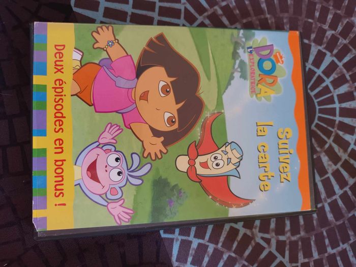 DVD dora suivez la carte