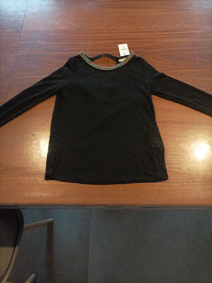 Petit pull noir femme avec encolure perles argentées taille XS - photo numéro 2