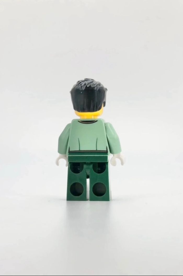 Lego Figurine Icons : le Groom du Grand Hôtel - NEUF - photo numéro 3