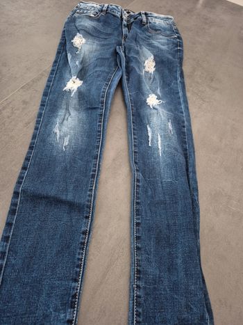 Jeans neuf T.40