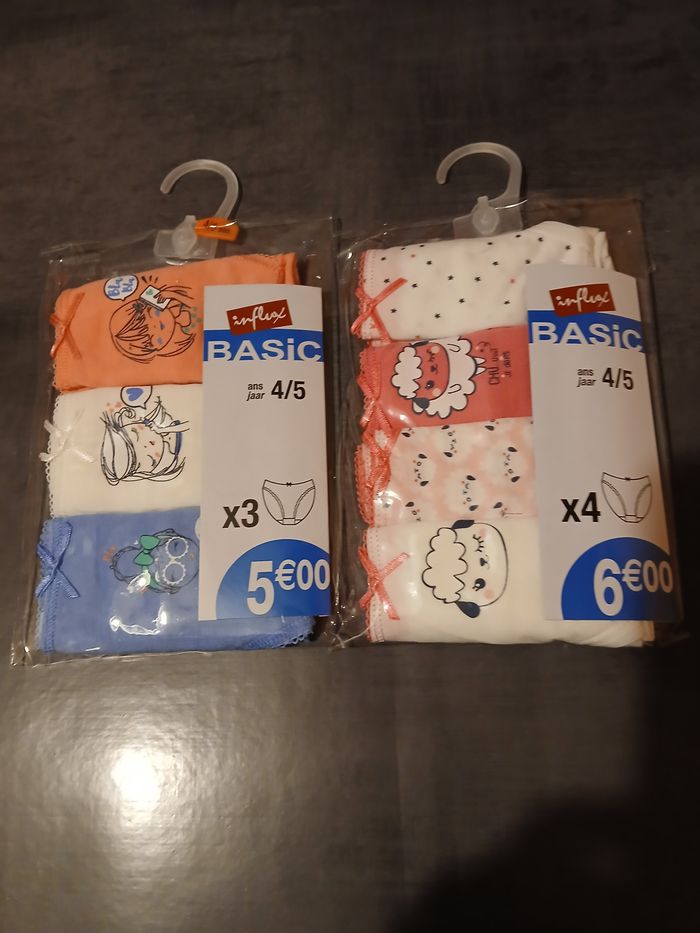 lot de sept culottes en coton 4/5 ans